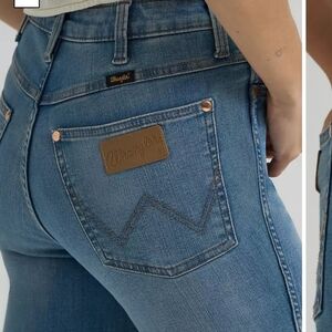 Wrangler Lainey Wilson Women's High Rise Light Blue Jeans